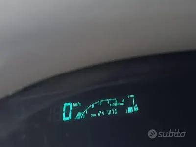 Usata Toyota Yaris 75 CV (55 kW) 2005 Berlina