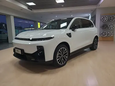 Nuova Leapmotor B10 109 CV (80 kW) 2026 SUV