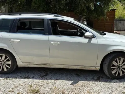 Usata VW Passat 110 CV (80 kW) 2011 Bianco Station wagon