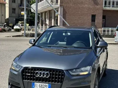 Usata Audi Q3 Advanced 177 CV (130 kW) 2012 Grigio SUV