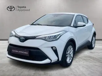 Usata Toyota C-HR Active 122 CV (89 kW) 2023 Bianco SUV