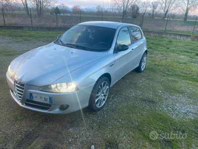 usata Alfa Romeo 147 147 1.9 JTD (120) 5 porte Exclusive