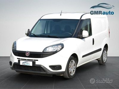 Usata Fiat Doblò Business 105 CV (77 kW) 2022 Bianco Monovolume