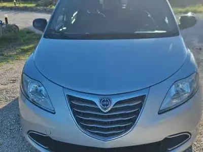 Usata Lancia Ypsilon
