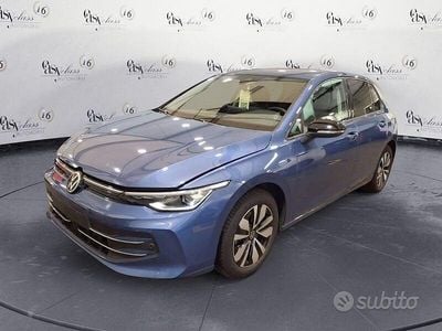 Usata VW Golf VIII Goal 150 CV (110 kW) 2025 Blu/azzurro Berlina