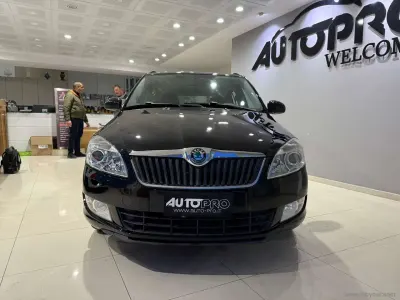 Usata Skoda Fabia Ambition 69 CV (50 kW) 2013 Nero Utilitaria