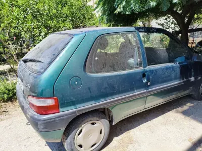 Usata Citroën Saxo 60 CV (44 kW) 2001 Utilitaria