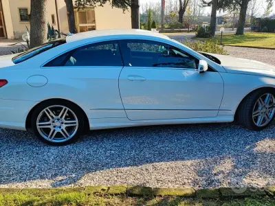 Usata Mercedes E350 265 CV (194 kW) 2013 Bianco Coupé