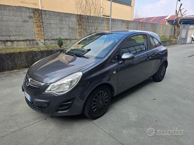 Usata Opel Corsa 86 CV (63 kW) 2011 Grigio Utilitaria
