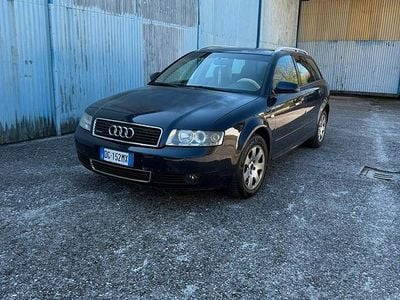 Begagnad Audi A4 130 HK (95 kW) 2003 Blå Kombi