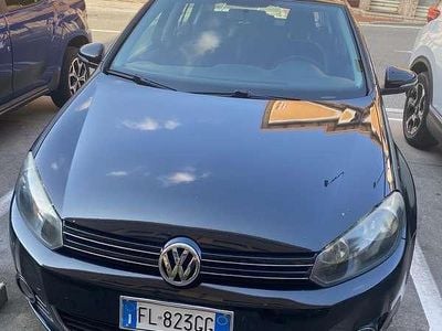 Usata VW Golf VII Highline 102 CV (75 kW) 2017 Berlina