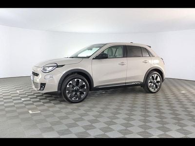 Usata Fiat 600 La Prima 100 CV (73 kW) 2025 Sabbia metallizzato SUV