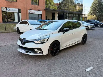Usata Renault Clio IV R.S. 200 CV (147 kW) 2017 Bianco Berlina