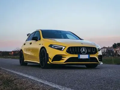 Usata Mercedes A35 AMG AMG 306 CV (225 kW) 2019 Giallo Berlina