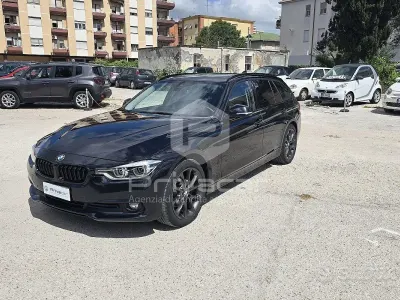 Usata BMW 320 Advantage 190 CV (139 kW) 2017 Nero Station wagon