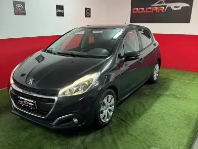 Usata Peugeot 208 Access 82 CV (60 kW) 2017 Grigio Utilitaria
