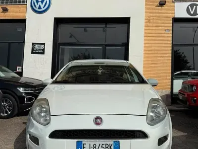 Usata Fiat Grande Punto Street 95 CV (69 kW) 2017 Bianco Utilitaria