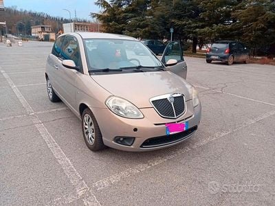 Usata Lancia Ypsilon 2007 Utilitaria