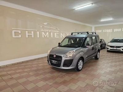 Käytetty Fiat Doblò Emotion 105 HP (77 kW) 2014 Harmaa Tila-auto