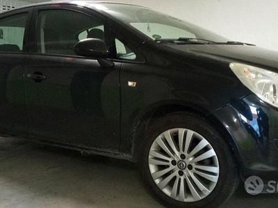 Usata Opel Corsa Cosmo 80 CV (58 kW) 2009 Nero Utilitaria