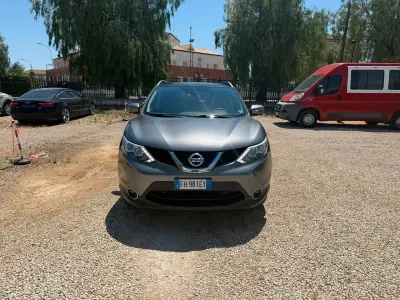 Usata Nissan Qashqai Tekna 110 CV (80 kW) 2017 Grigio SUV