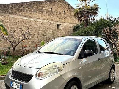 Grigio Usata 2010 DR DR 1.0 Utilitaria | 3000 € (Cara)