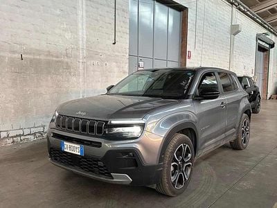 Usata Jeep Avenger EV Summit 61 kW (84 CV) 2024 Argento metallizzato SUV