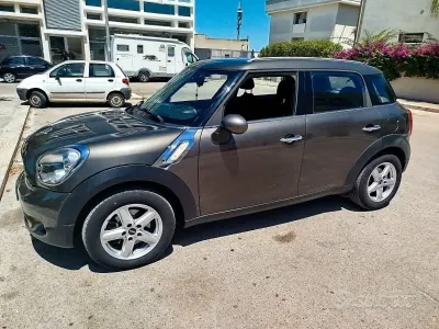 Usata Mini Countryman 111 CV (81 kW) 2012 Grigio SUV