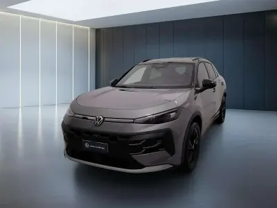 Nuova VW T-Roc Style 150 CV (110 kW) 2026 Nero SUV