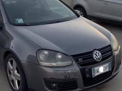 Usado VW Golf VI GT 140 CV (102 kW) 2009 Gris Utilitario