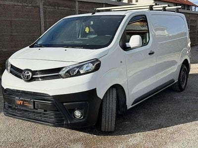 Usata Toyota Proace 122 CV (89 kW) 2017 Bianco Monovolume