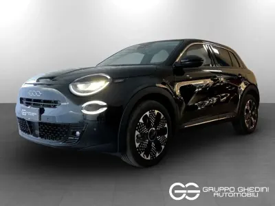 Usata Fiat 600 La Prima 101 CV (74 kW) 2025 Nero carbonio met. SUV