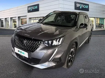 Usata Peugeot 2008 GT 131 CV (96 kW) 2023 Grigio SUV