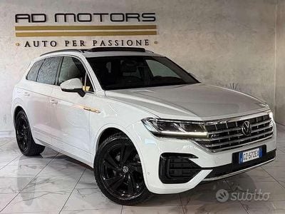 Usata VW Touareg R-line 231 CV (169 kW) 2021 Bianco SUV