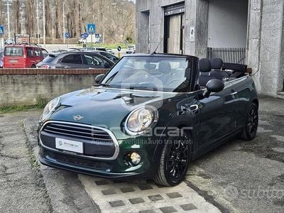 Usata Mini One Cabriolet Hype 102 CV (75 kW) 2018 Verde Cabrio