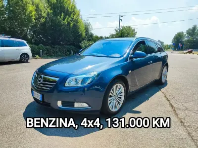 Usata Opel Insignia 220 CV (161 kW) 2009 Grigio Station wagon
