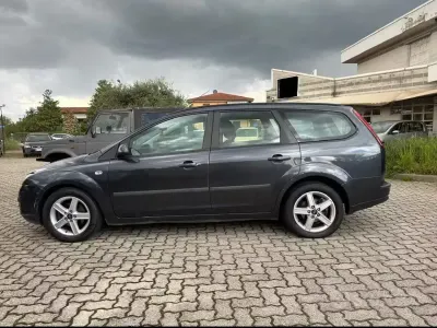 Brugt Ford Focus S 90 HK (66 kW) 2006 Gul Stationcar
