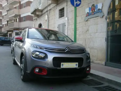Usata Citroën C3 Feel 102 CV (75 kW) 2019 Grigio medio Utilitaria