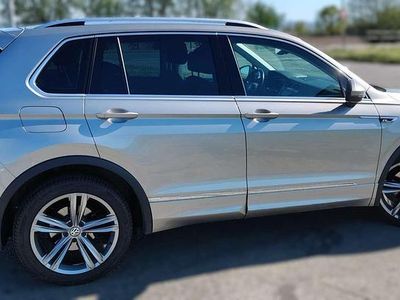 Usata VW Tiguan R-line 150 CV (110 kW) 2019 Argento SUV