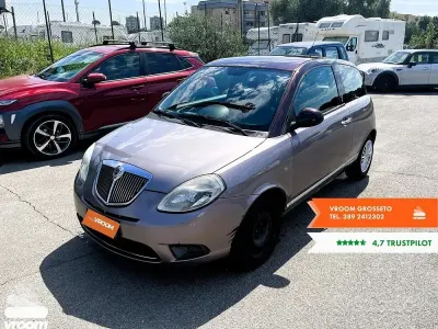 Begagnad Lancia Ypsilon 75 HK (55 kW) 2011 Halvkombi