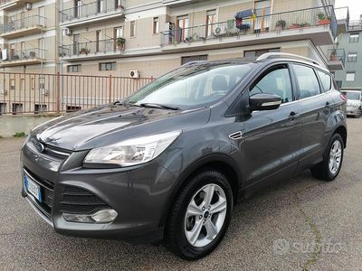 Usata Ford Kuga Titanium 120 CV (88 kW) 2016 Grigio SUV