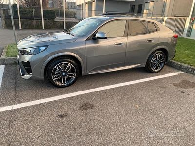 Usata BMW iX2 M Sport 279 kW (380 CV) 2024 Grigio SUV