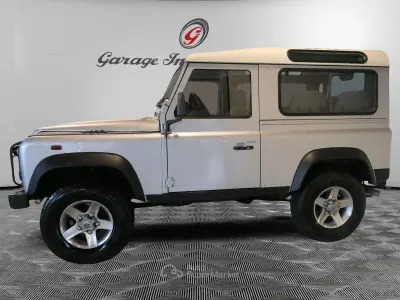 Käytetty Land Rover Defender