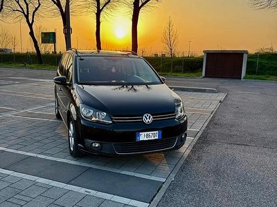 Usata VW Touran 105 CV (77 kW) 2011 Nero Monovolume