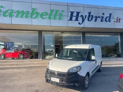 Usata Fiat Doblò Lounge 120 CV (88 kW) 2018 Bianco Monovolume
