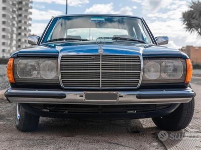 Usata Mercedes 200 SE 1982 Blu Berlina