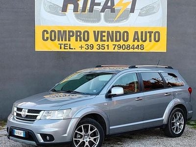 Usata Fiat Freemont Cross 170 CV (125 kW) 2015 Grigio SUV