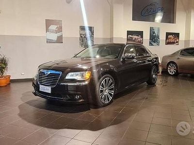 Usata Lancia Thema 239 CV (175 kW) 2011 Marrone Berlina