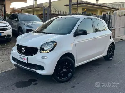 Usata Smart ForFour Passion 71 CV (52 kW) 2019 Bianco Utilitaria