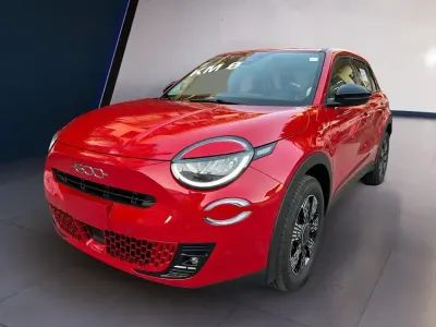 Nuova Fiat 600 Icon 100 CV (73 kW) 2025 Rosso SUV